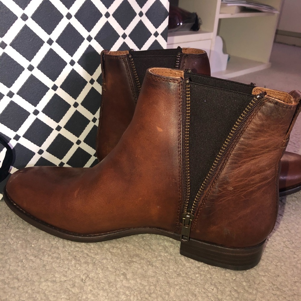 Frye’s leathers womens  sz 10B cognac booties